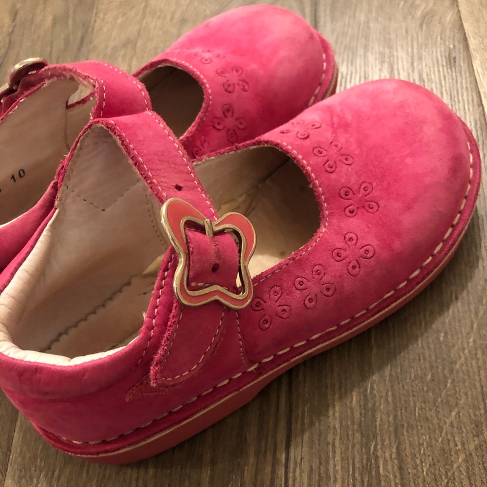 Velcro hot pink Mary Jane shoes girls 10